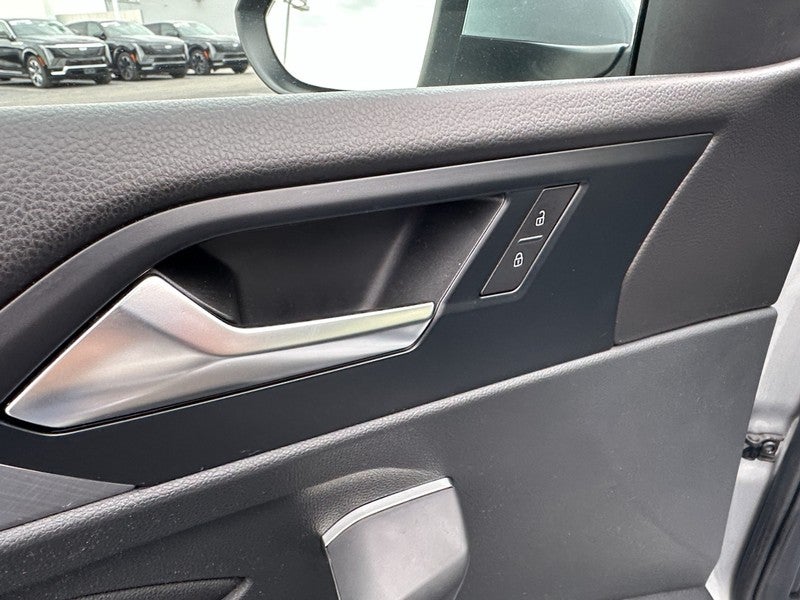 2023 Volkswagen Jetta SE Auto