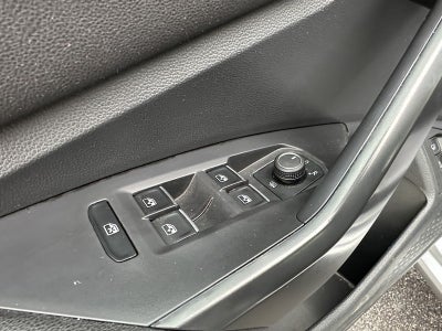 2023 Volkswagen Jetta SE Auto