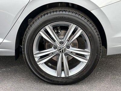 2023 Volkswagen Jetta SE Auto