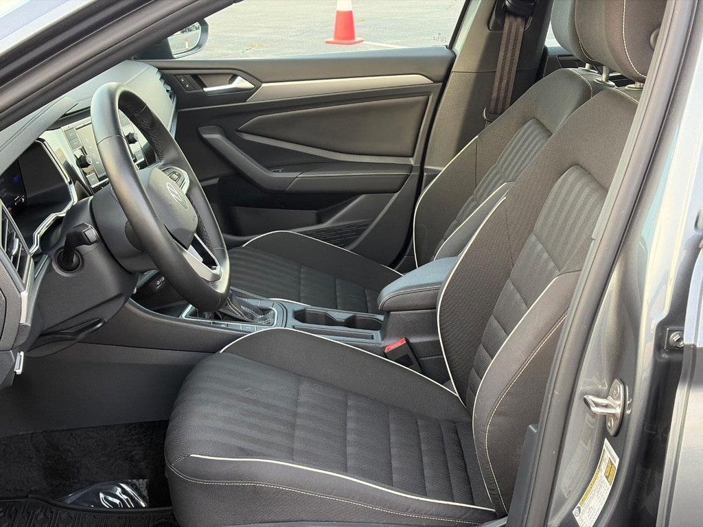 2024 Volkswagen Jetta Sport Auto
