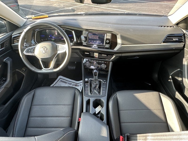 2023 Volkswagen Jetta SE Auto