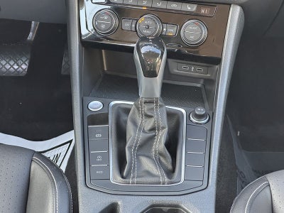 2023 Volkswagen Jetta SE Auto