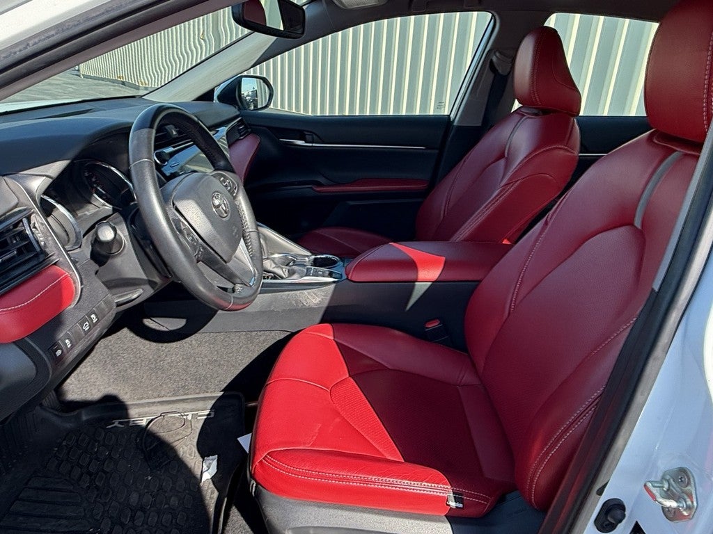 2019 Toyota Camry XSE Auto