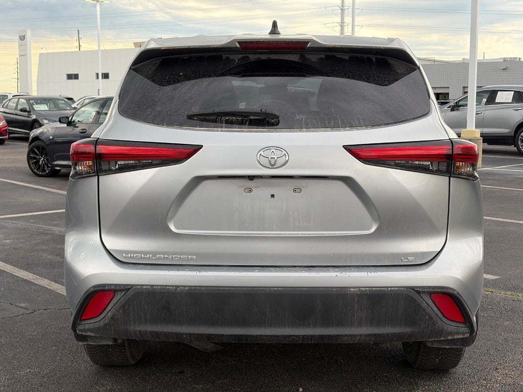 2022 Toyota Highlander LE AWD (Natl)