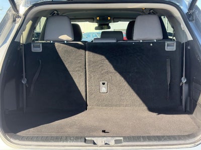 2022 Toyota Highlander LE AWD (Natl)