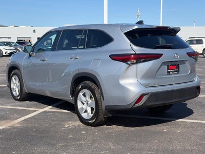 2022 Toyota Highlander LE AWD (Natl)