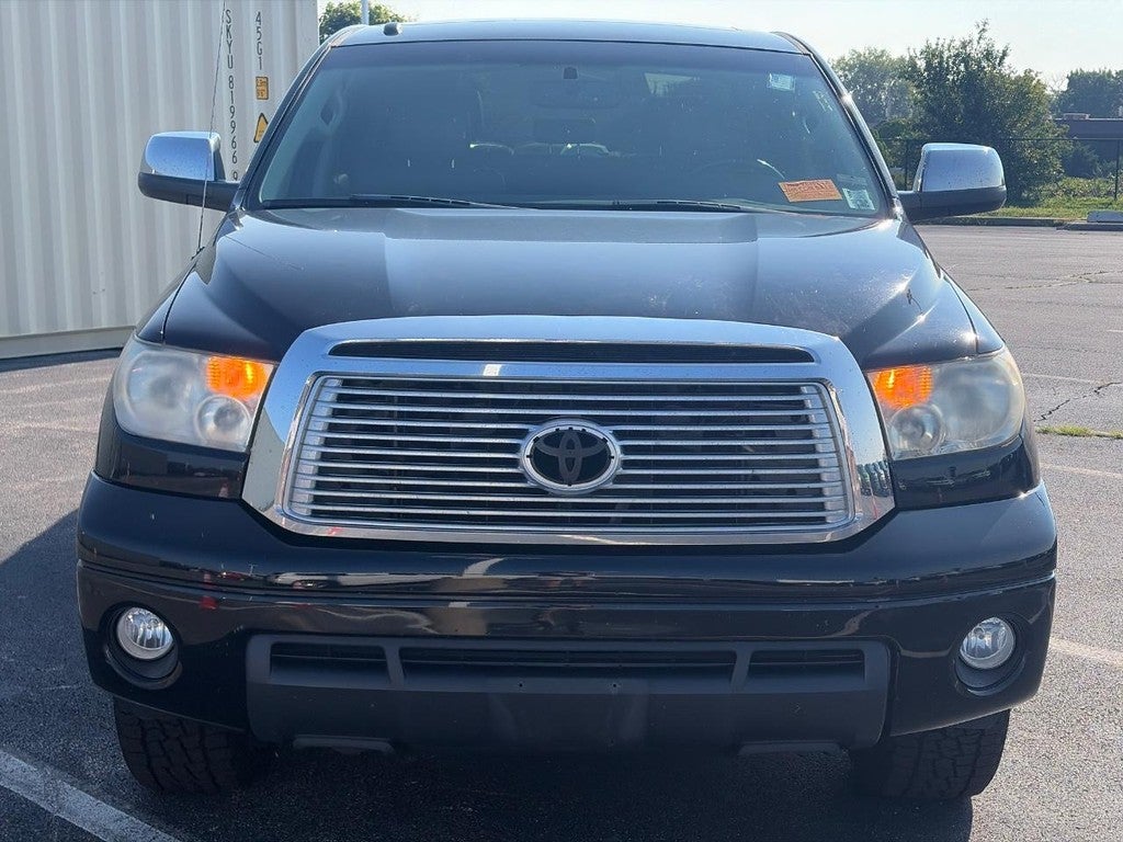 2011 Toyota Tundra 4WD CrewMax 5.7L FFV V8 6-Spd AT LTD