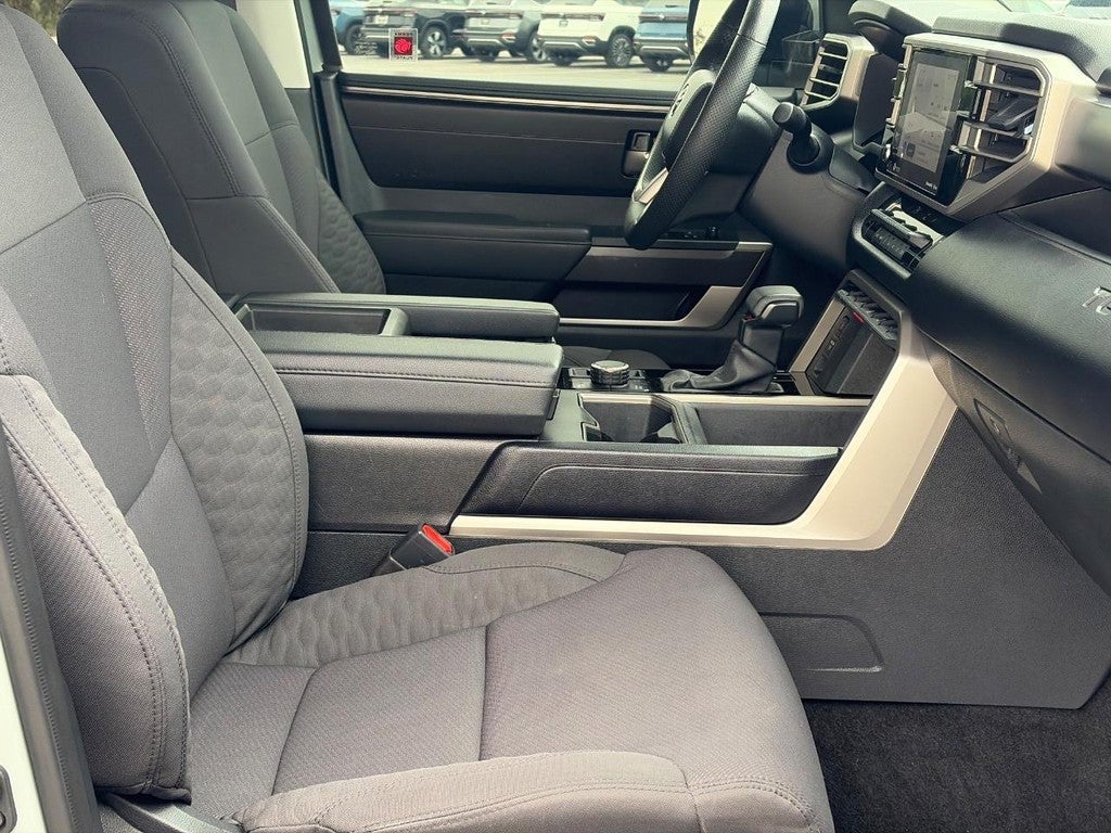 2023 Toyota Tundra 4WD SR5 CrewMax 5.5' Bed (Natl)