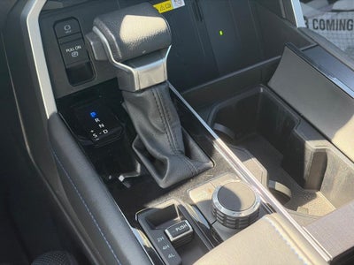 2024 Toyota Sequoia Platinum 4WD (Natl)