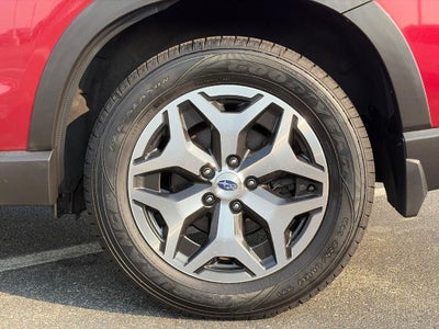 2023 Subaru Forester Premium CVT