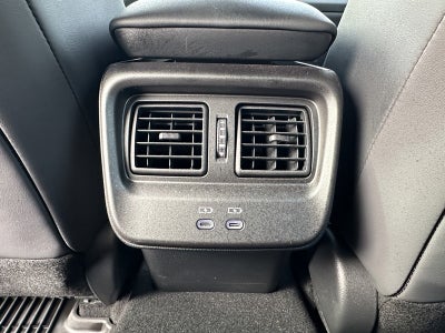 2023 Toyota Crown XLE AWD (Natl)