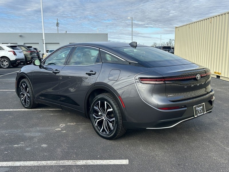 2023 Toyota Crown XLE AWD (Natl)