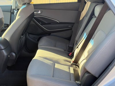 2017 Hyundai Santa Fe SE 3.3L Auto