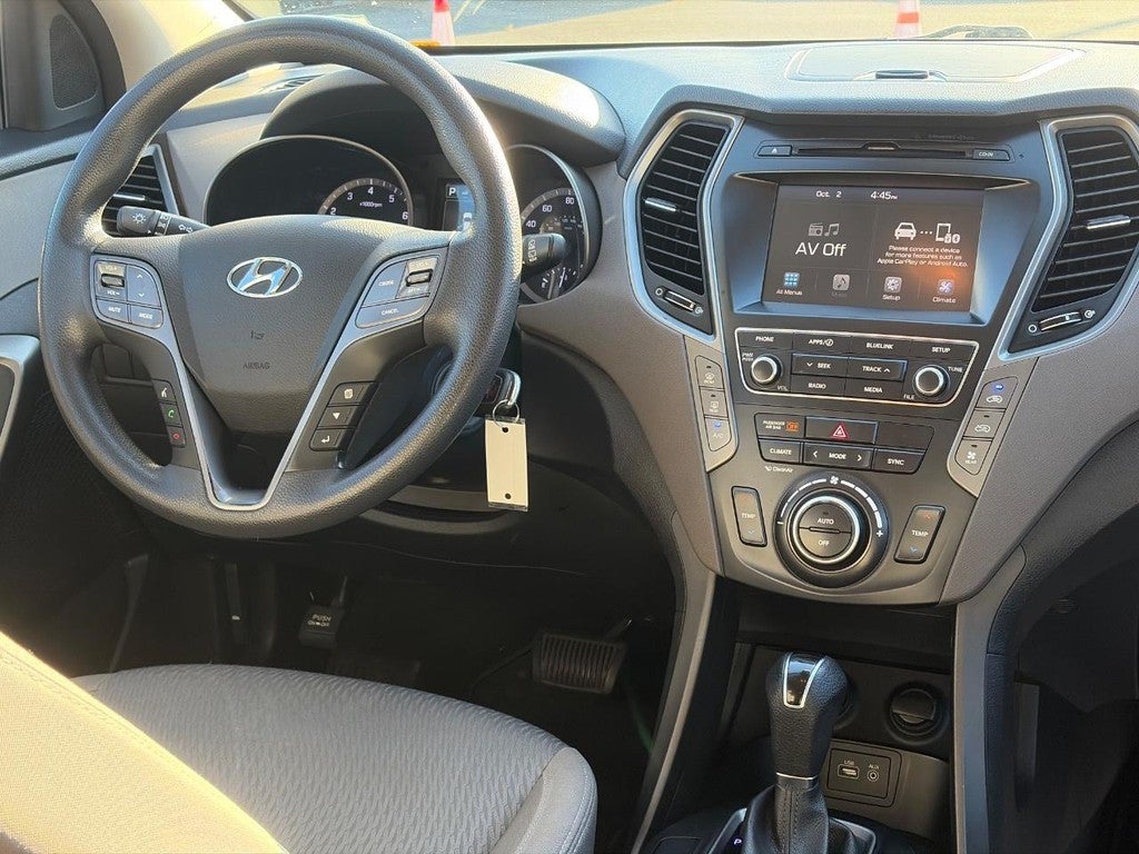 2017 Hyundai Santa Fe SE 3.3L Auto