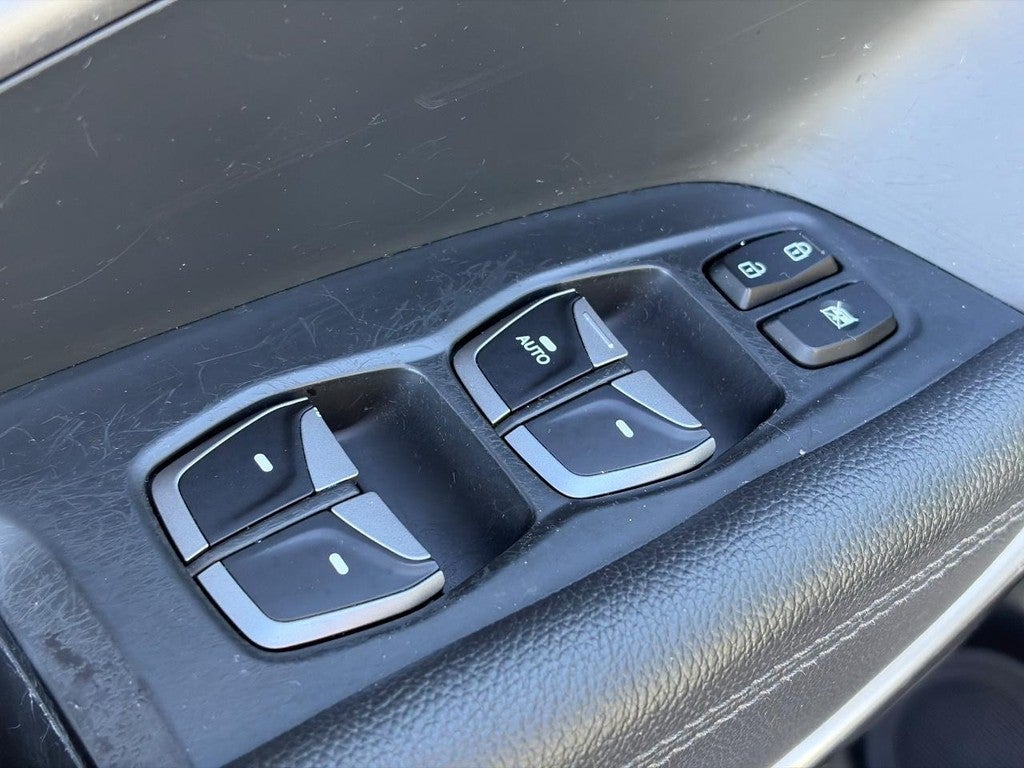 2017 Hyundai Santa Fe SE 3.3L Auto