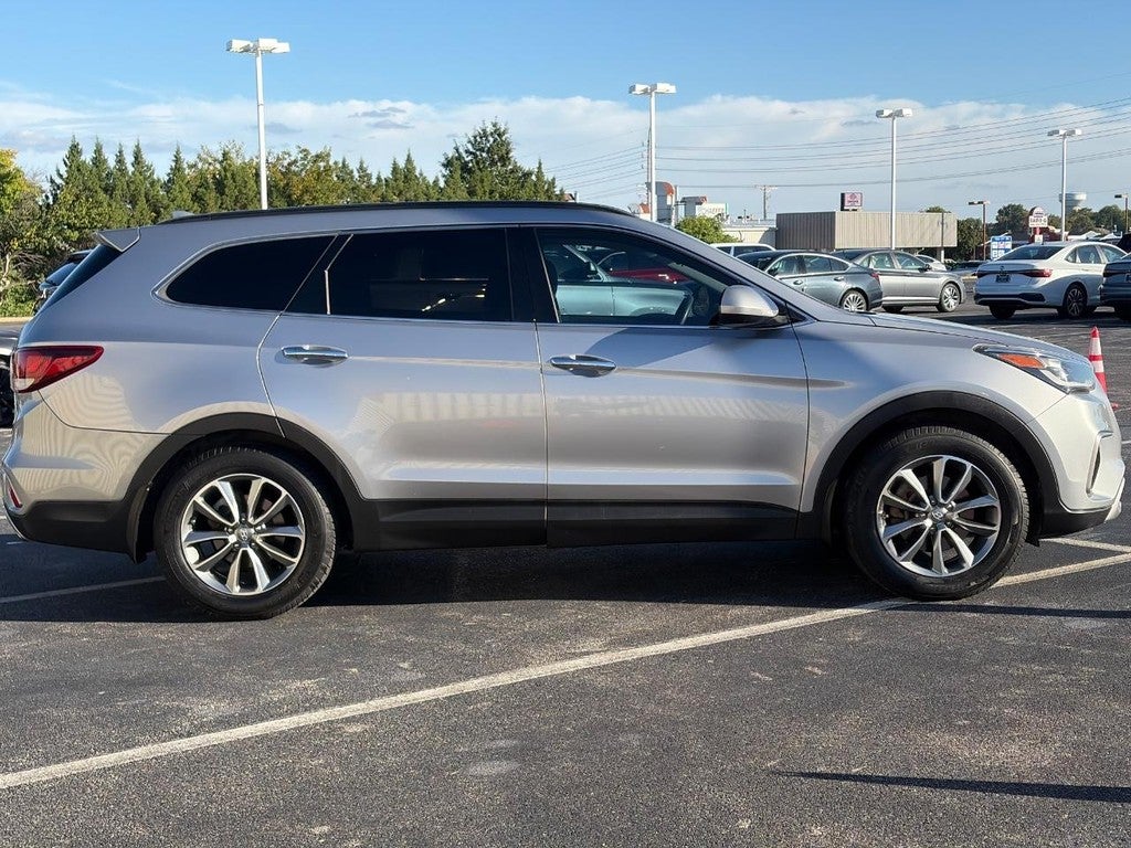 2017 Hyundai Santa Fe SE 3.3L Auto