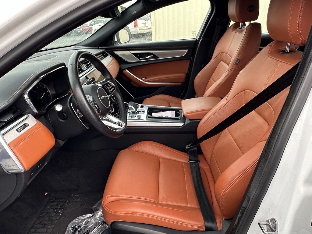 2023 Jaguar XF R-Dynamic SE