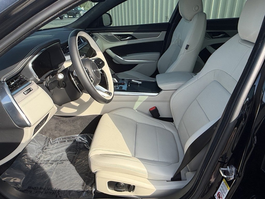 2024 Jaguar XF R-Dynamic SE Sedan AWD