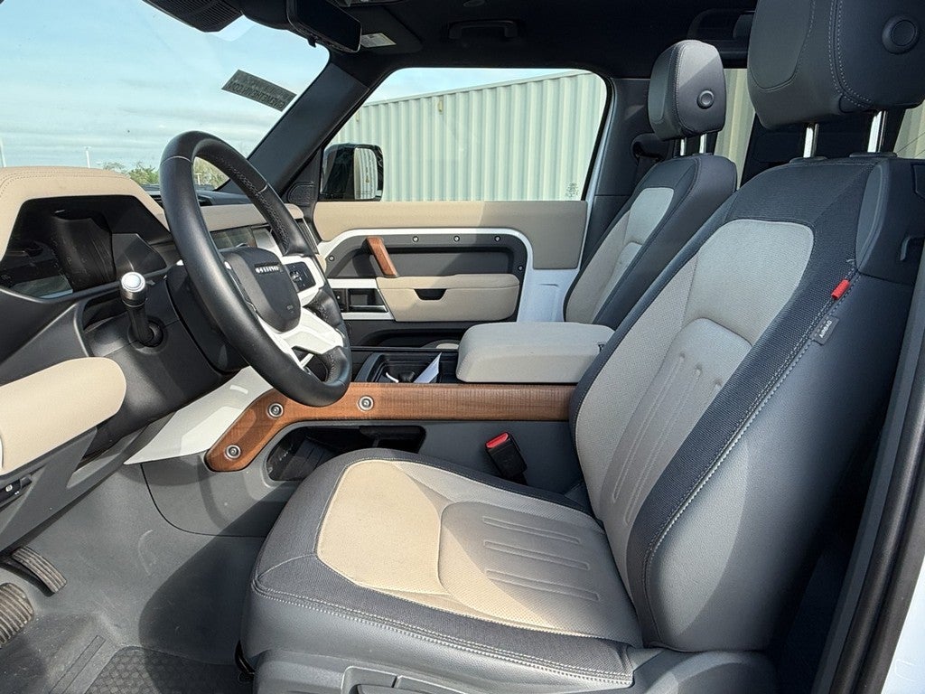 2022 Land Rover Defender 90 X-Dynamic S AWD