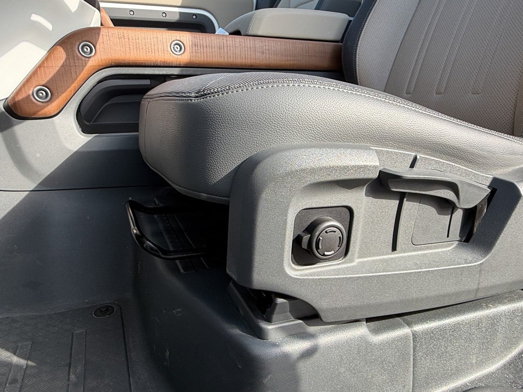 2022 Land Rover Defender 90 X-Dynamic S AWD