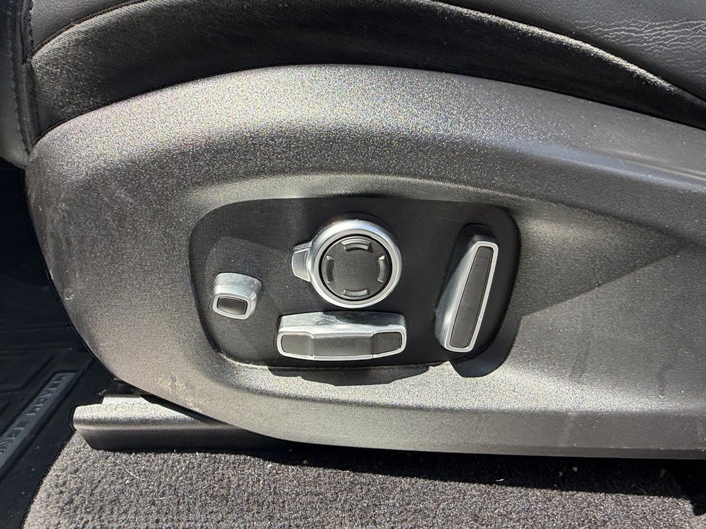 2020 Land Rover Range Rover Sport V8 Supercharged SVR