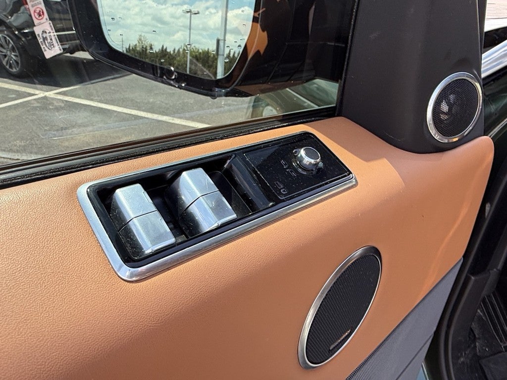 2020 Land Rover Range Rover Sport V8 Supercharged SVR