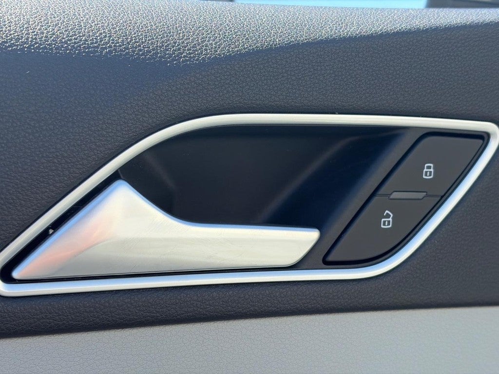 2016 Audi A3 2dr Cabriolet FWD 1.8T Premium