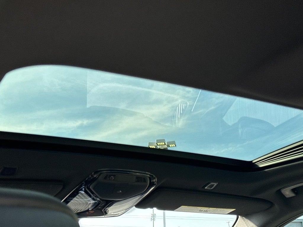 2023 BMW 5 Series M550i xDrive Sedan