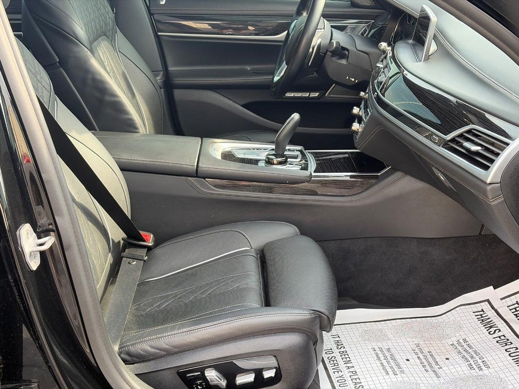 2018 BMW 7 Series 750i xDrive Sedan
