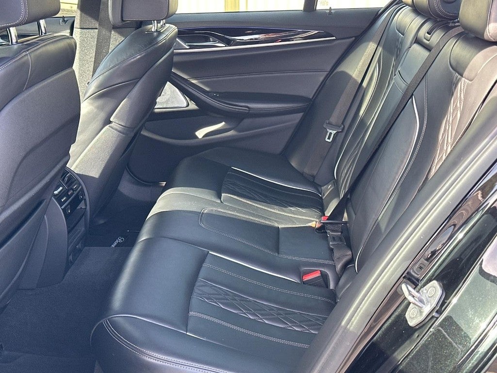 2018 BMW 5 Series M550i xDrive Sedan