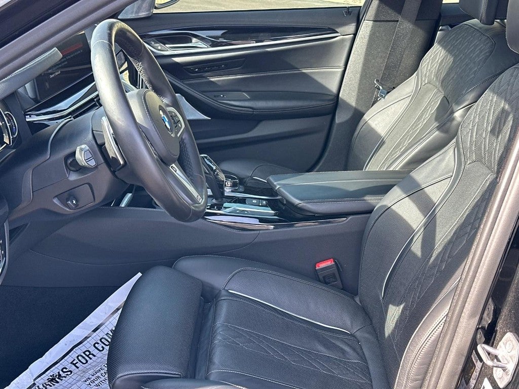 2018 BMW 5 Series M550i xDrive Sedan