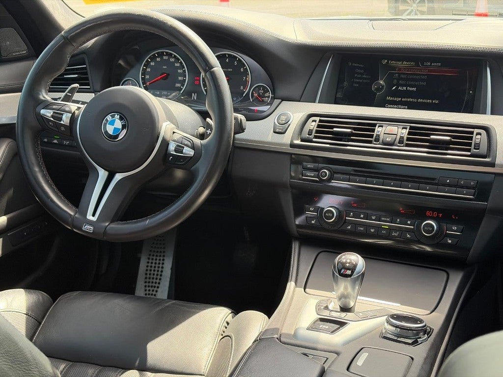 2014 BMW M5 4dr Sdn