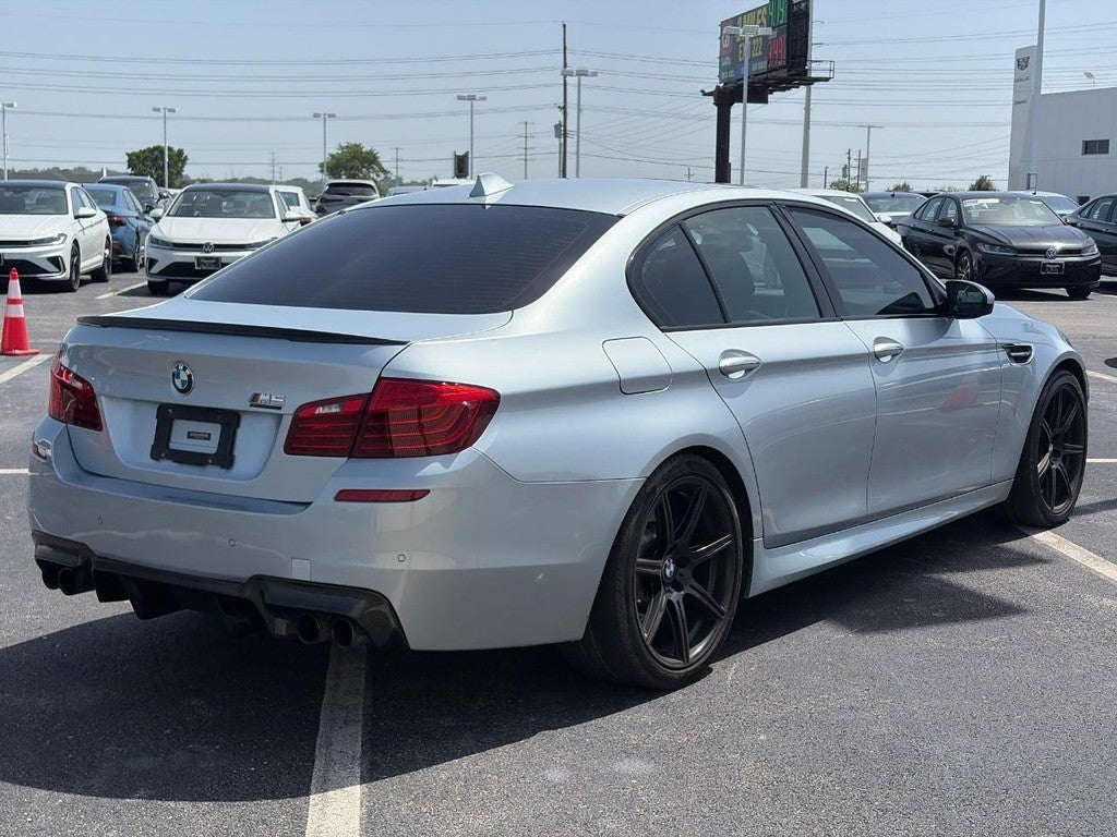 2014 BMW M5 4dr Sdn