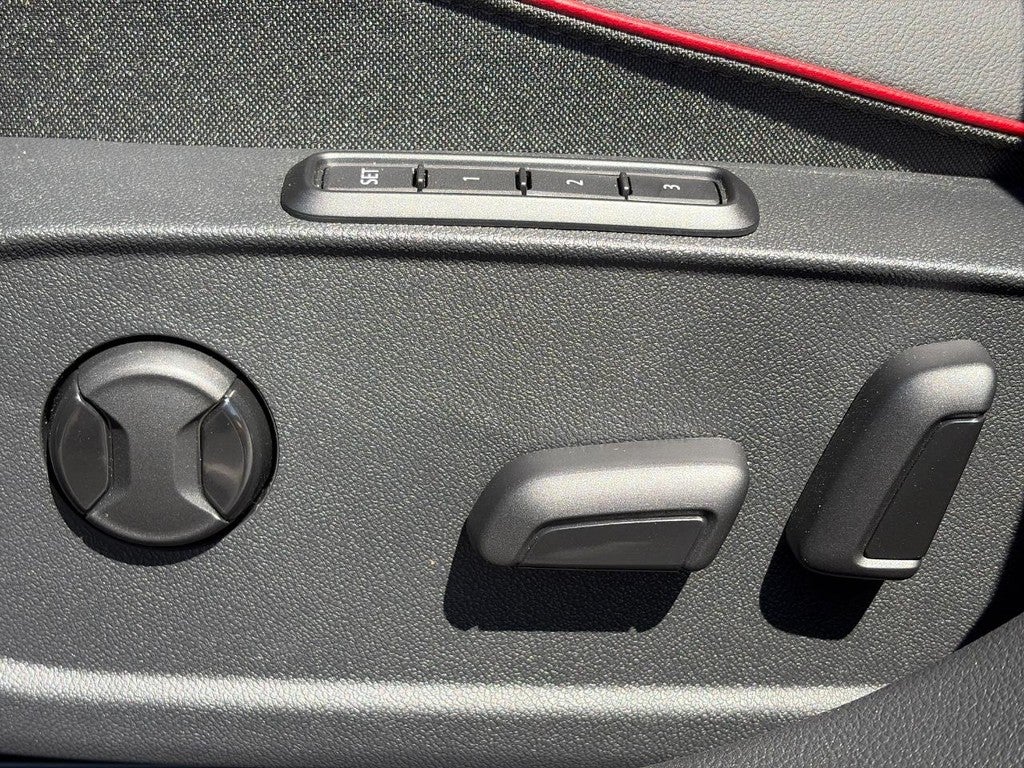 2026 Volkswagen Golf GTI 2.0T Autobahn DSG