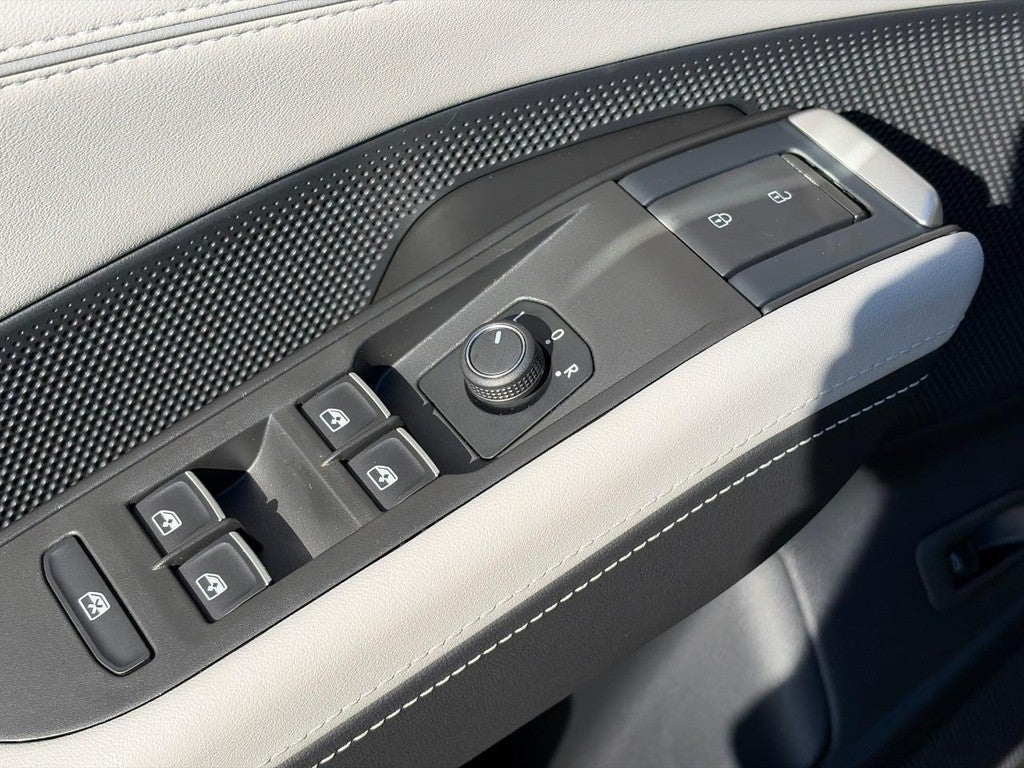 2027 Volkswagen Atlas SE 4MOTION