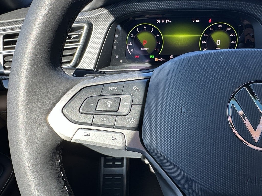 2026 Volkswagen Atlas Cross Sport 2.0T SEL R-Line Black 4MOTION