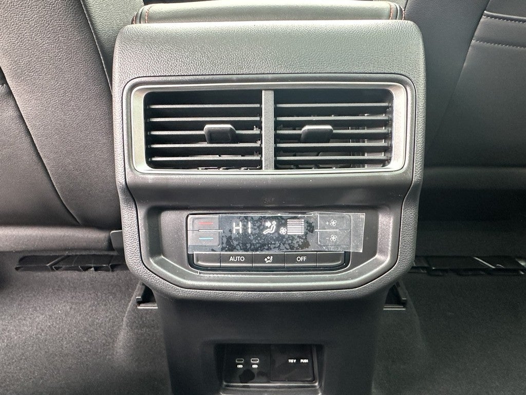 2026 Volkswagen Atlas 2.0T Peak Edition 4MOTION