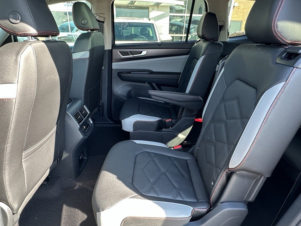 2026 Volkswagen Atlas 2.0T Peak Edition 4MOTION