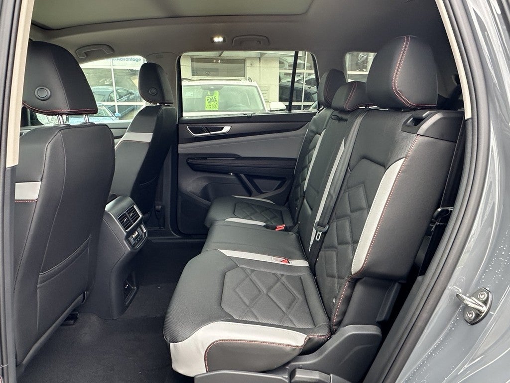 2026 Volkswagen Atlas 2.0T Peak Edition 4MOTION