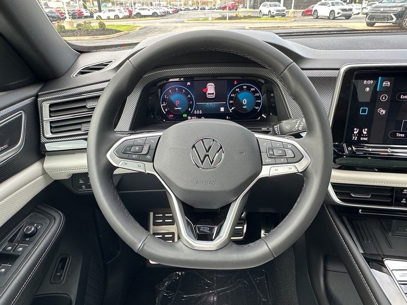 2026 Volkswagen Atlas Cross Sport 2.0T SEL Premium R-Line 4MOTION