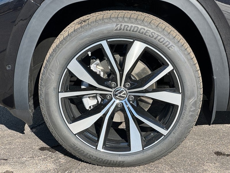 2026 Volkswagen Atlas Cross Sport 2.0T SEL Premium R-Line 4MOTION