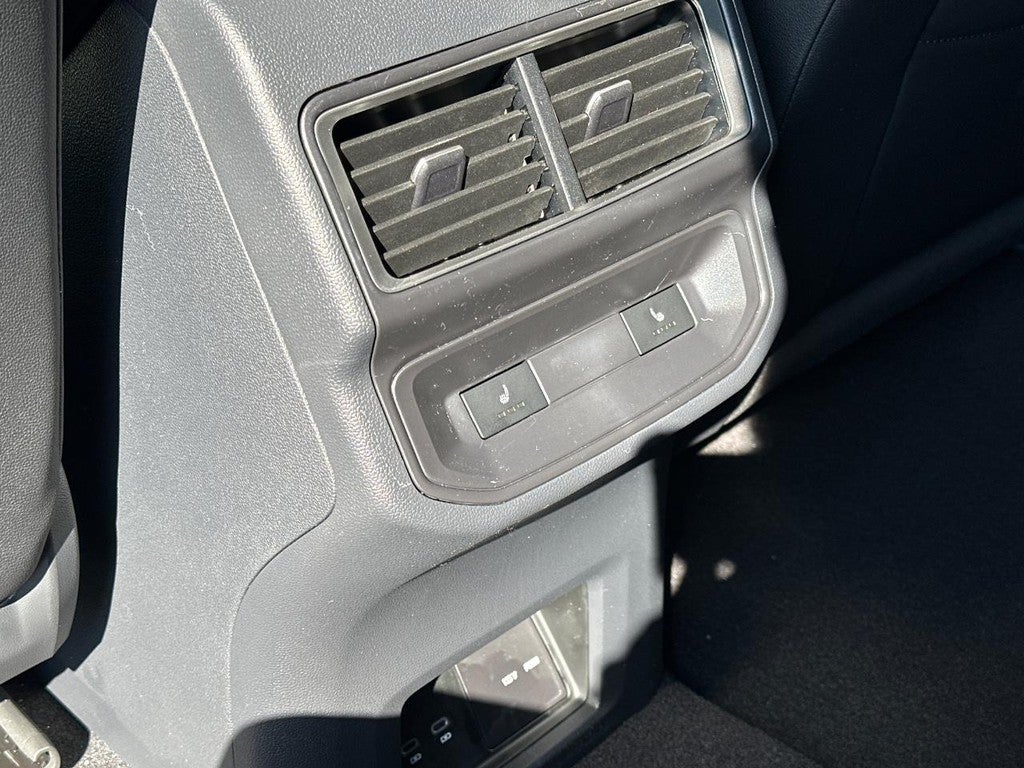 2026 Volkswagen Atlas Cross Sport 2.0T SEL Premium R-Line 4MOTION