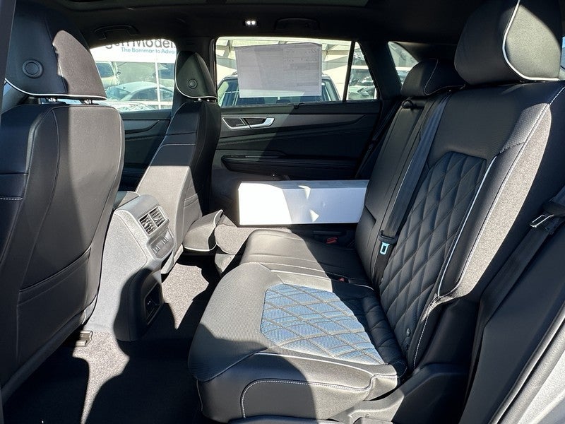 2026 Volkswagen Atlas Cross Sport 2.0T SEL Premium R-Line 4MOTION