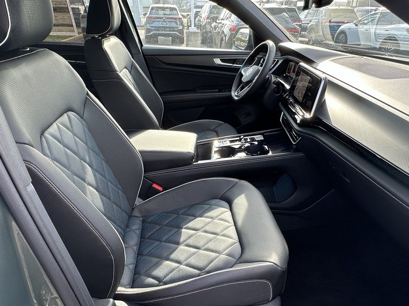 2026 Volkswagen Atlas Cross Sport 2.0T SEL Premium R-Line 4MOTION