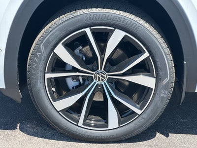 2026 Volkswagen Atlas Cross Sport 2.0T SEL Premium R-Line 4MOTION