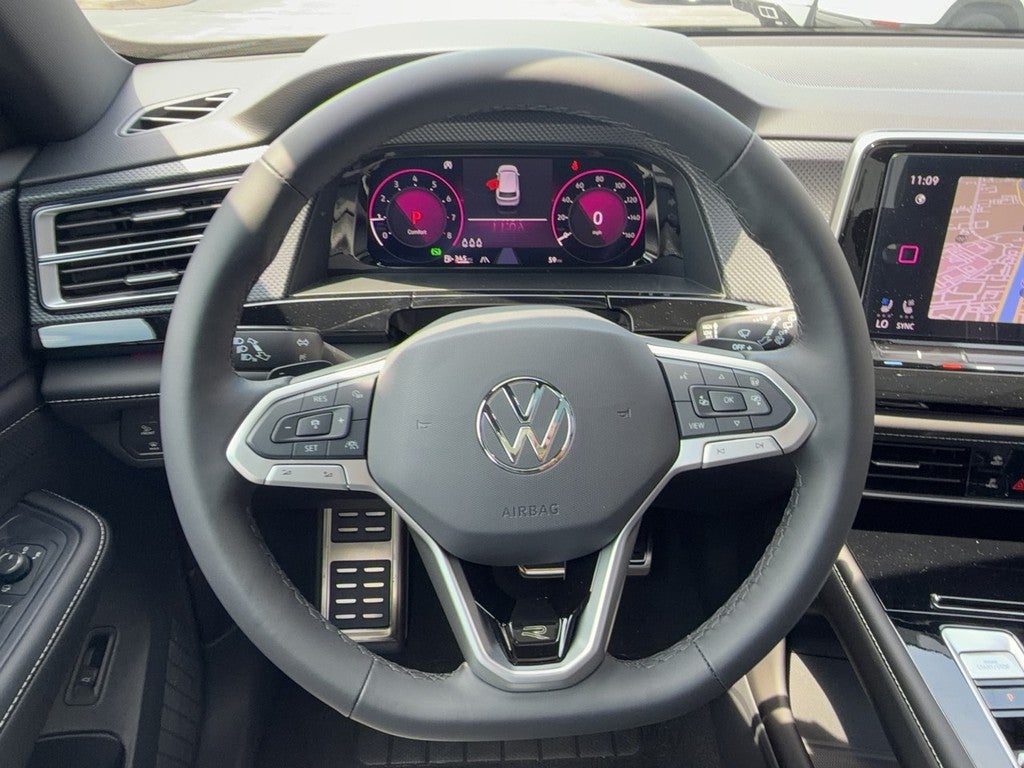 2026 Volkswagen Atlas Cross Sport 2.0T SEL Premium R-Line 4MOTION
