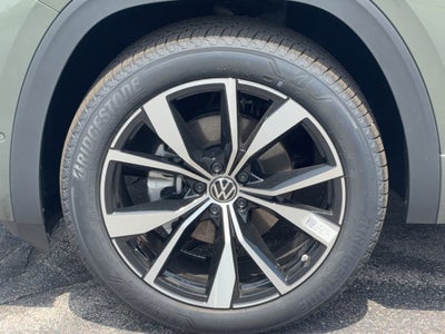 2026 Volkswagen Atlas Cross Sport 2.0T SEL Premium R-Line 4MOTION