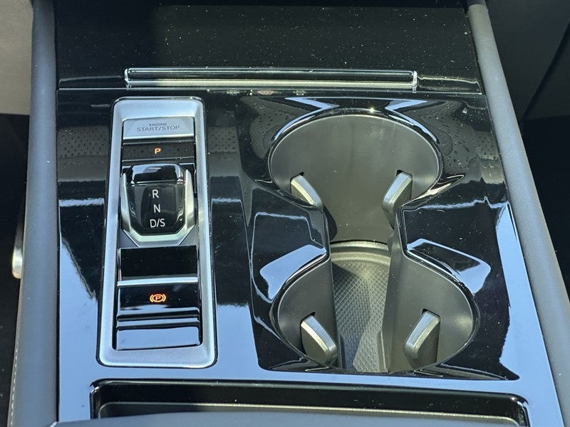 2025 Volkswagen Atlas Cross Sport 2.0T SEL Premium R-Line 4MOTION