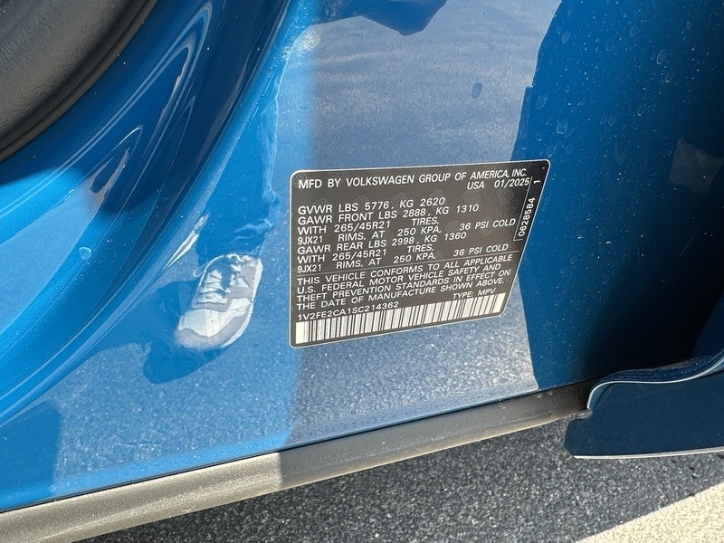 2025 Volkswagen Atlas Cross Sport 2.0T SEL Premium R-Line 4MOTION