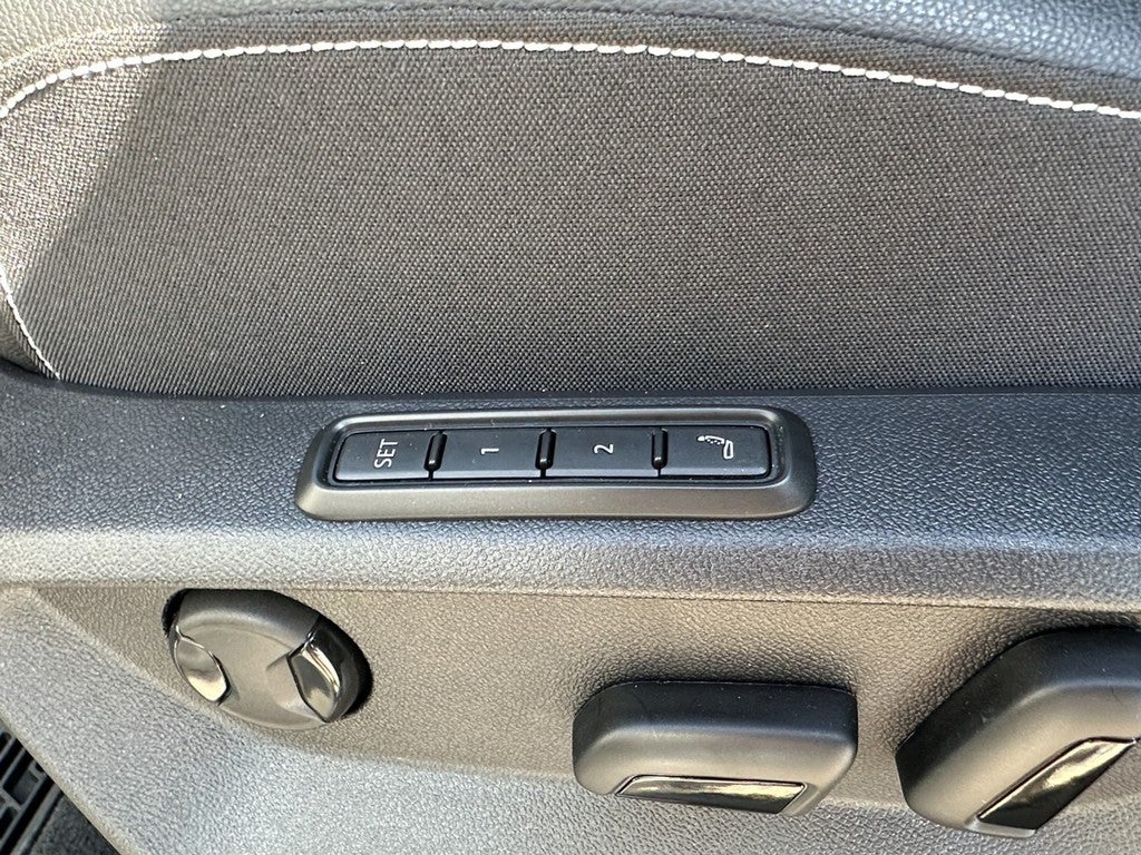 2026 Volkswagen Atlas 2.0T SEL Premium R-Line 4MOTION